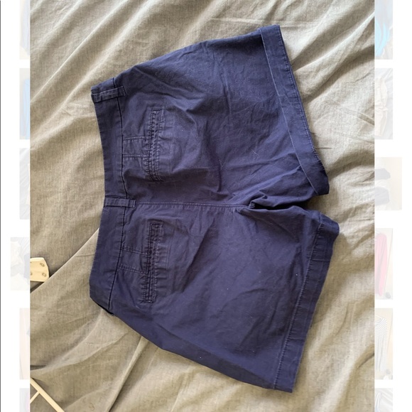 Old navy Bermuda shorts - Picture 2 of 2